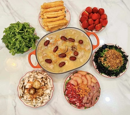 "Giải cứu" bánh chưng sau tết bằng nồi lẩu cháo thơm ngon, lạ miệng - Ảnh 2.