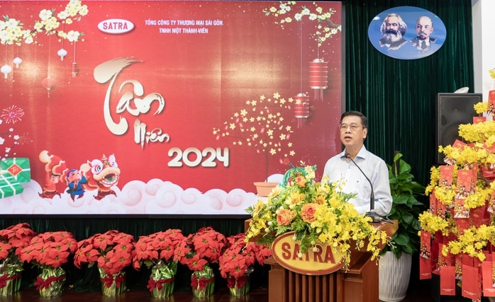 Lãnh đạo TP HCM thăm và chúc Tết tại Saigon Co.op và Satra - Ảnh 5.