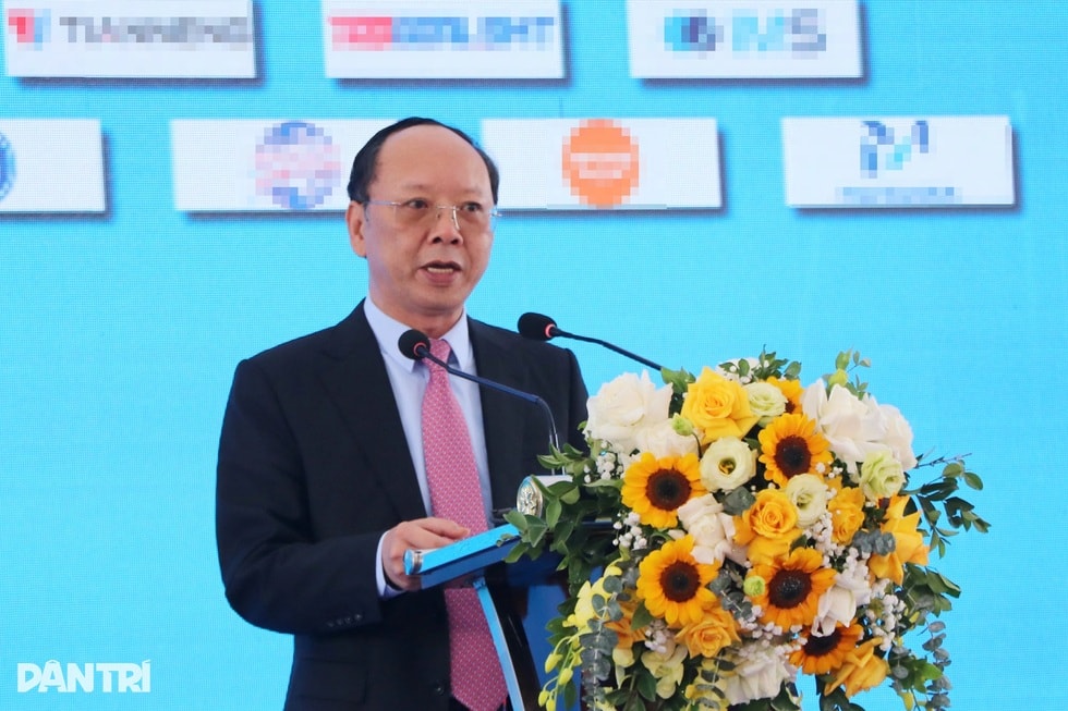 Cô gái mang CV song ngữ đi ứng tuyển việc làm - 5