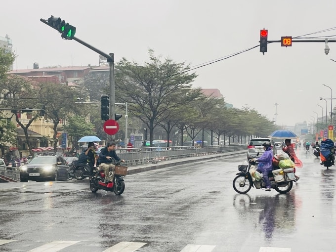 Thời tiết nồm ẩm kéo dài tại miền Bắc trong những ngày đầu năm. Ảnh: Ly Nguyễn