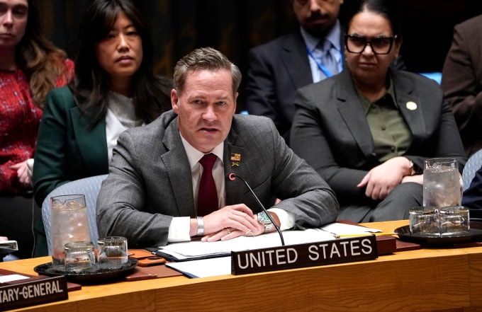Đại sứ Mỹ tại Liên Hợp Quốc Mike Waltz tại phiên họp khẩn của Hội đồng Bảo an ở New York ngày 28/2. Ảnh: AFP