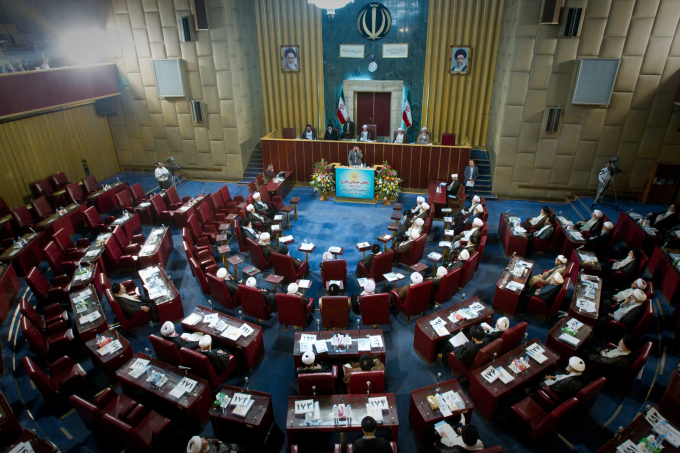 Hội đồng Chuyên gia Iran họp tại Tehran ngày 14/9/2010. Ảnh: Reuters