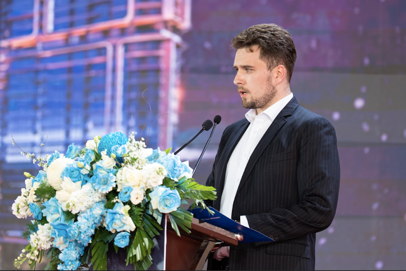 Ông Christopher John Brisbin - Phó ban Phát triển BĐS hàng hiệu Tập đoàn Sunshine phát biểu tại Lễ khởi công dự án Noble West Lake Ha Noi.