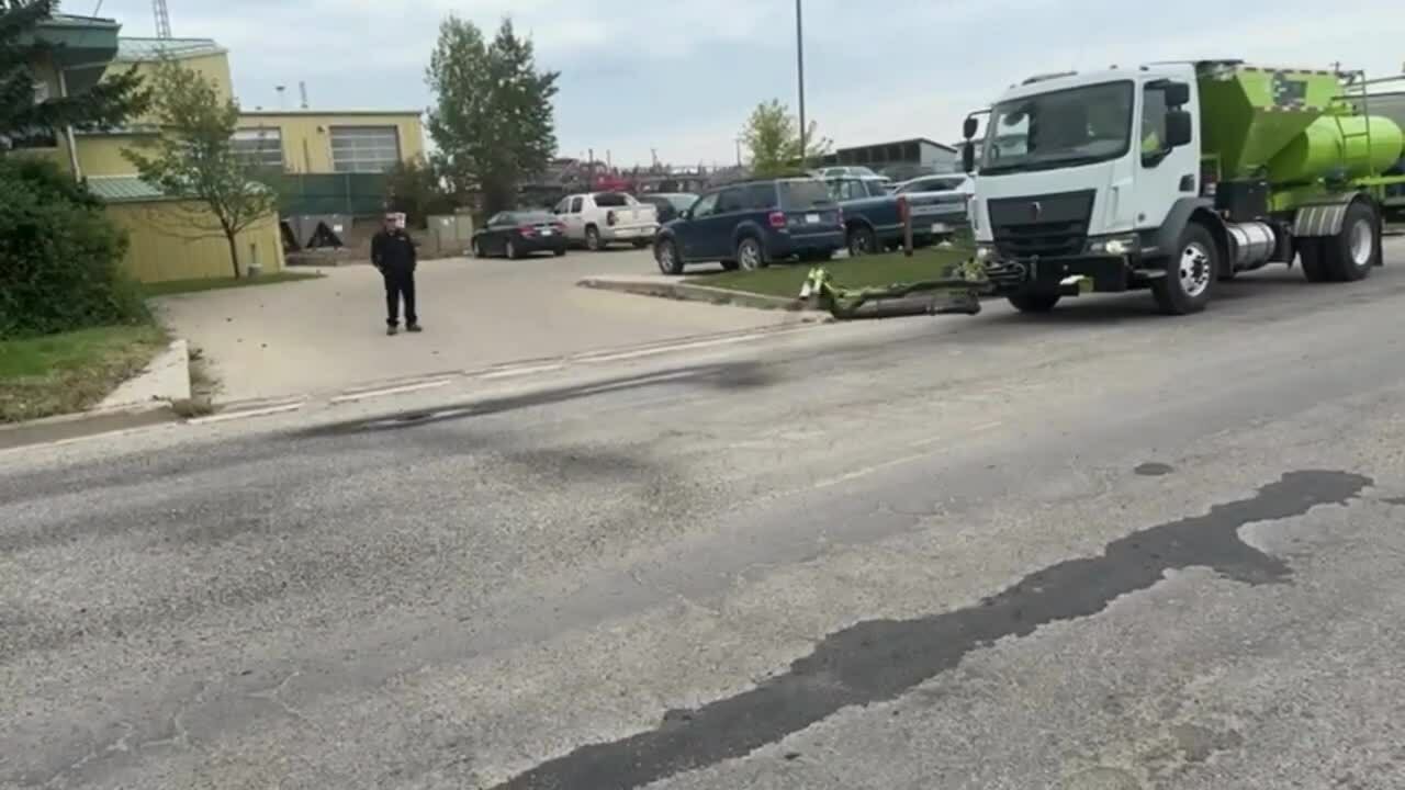 Xe vá ổ gà trong hai phút