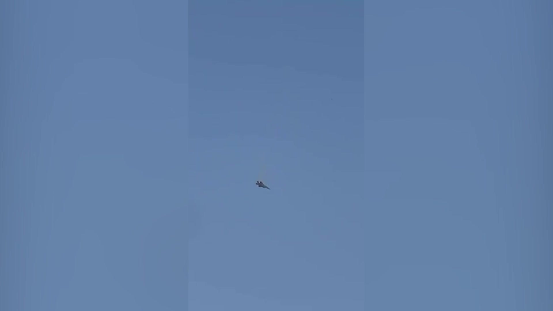 Tiêm kích F-15 Mỹ bốc cháy, rơi ở Kuwait