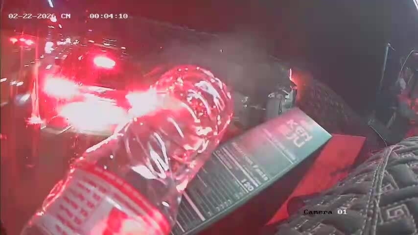 Lynk & Co 06 bảo vệ hành khách trong tai nạn lật 6 vòng