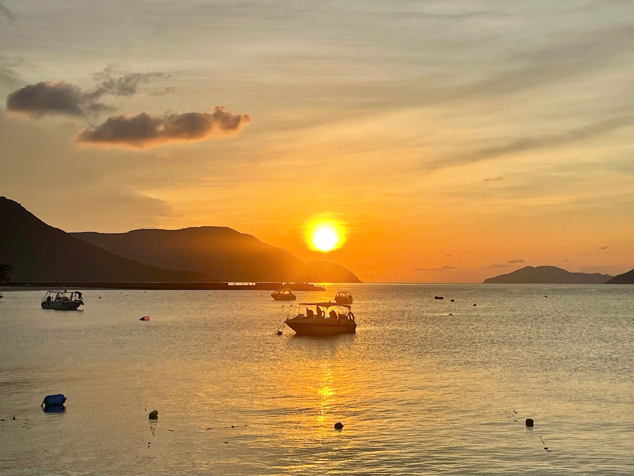 Côn Đảo bước vào "mùa đẹp nhất năm" - Ảnh 12.