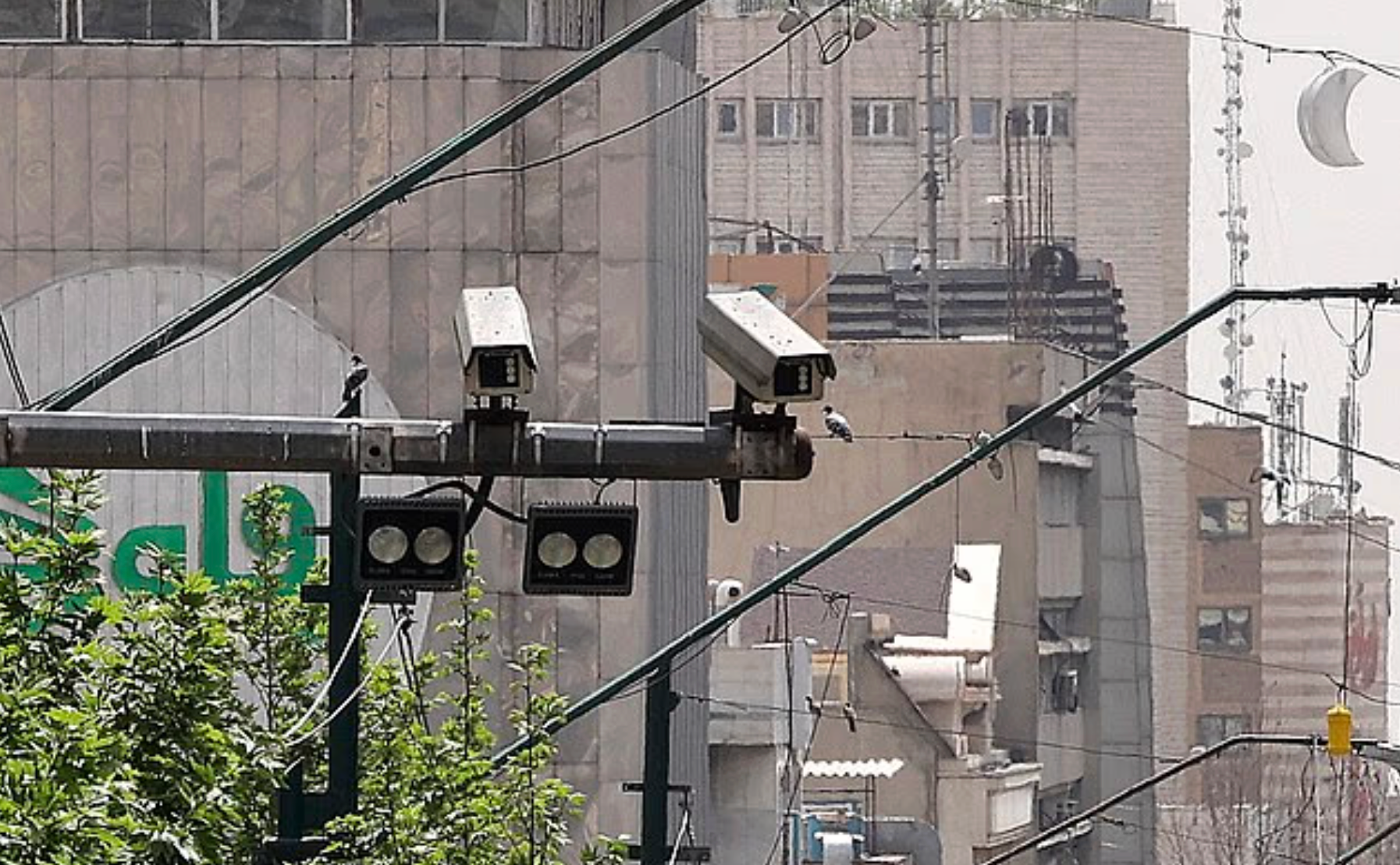 Mossad đột nhập mạng lưới camera giao thông của Tehran trong nhiều năm.