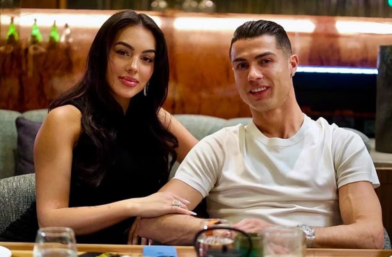 Nơi Ronaldo sinh sống cùng vị hôn thê Georgina Rodriguez và 5 người con đã hứng chịu các đợt không kích của Iran. (Nguồn: Daily Mail)