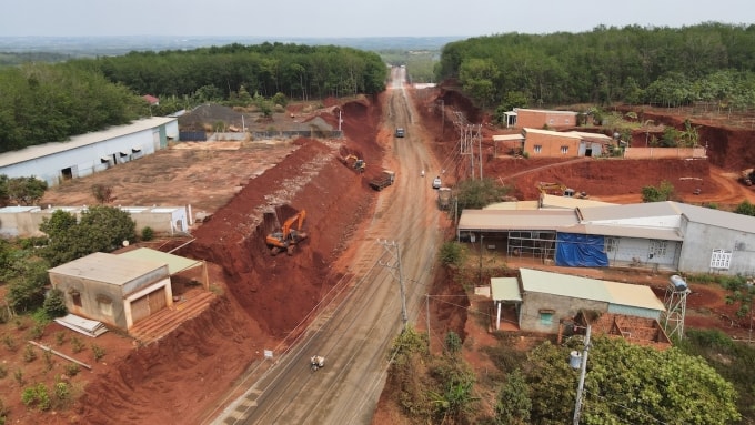 Khu vực 8 nhà dân bị ảnh hưởng. Ảnh: Phước Tuấn