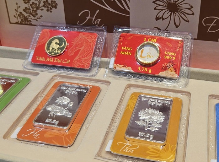 Giá vàng miếng SJC và bạc Phú Qúy hôm nay 3 - 3: Biến động mạnh - Ảnh 2.