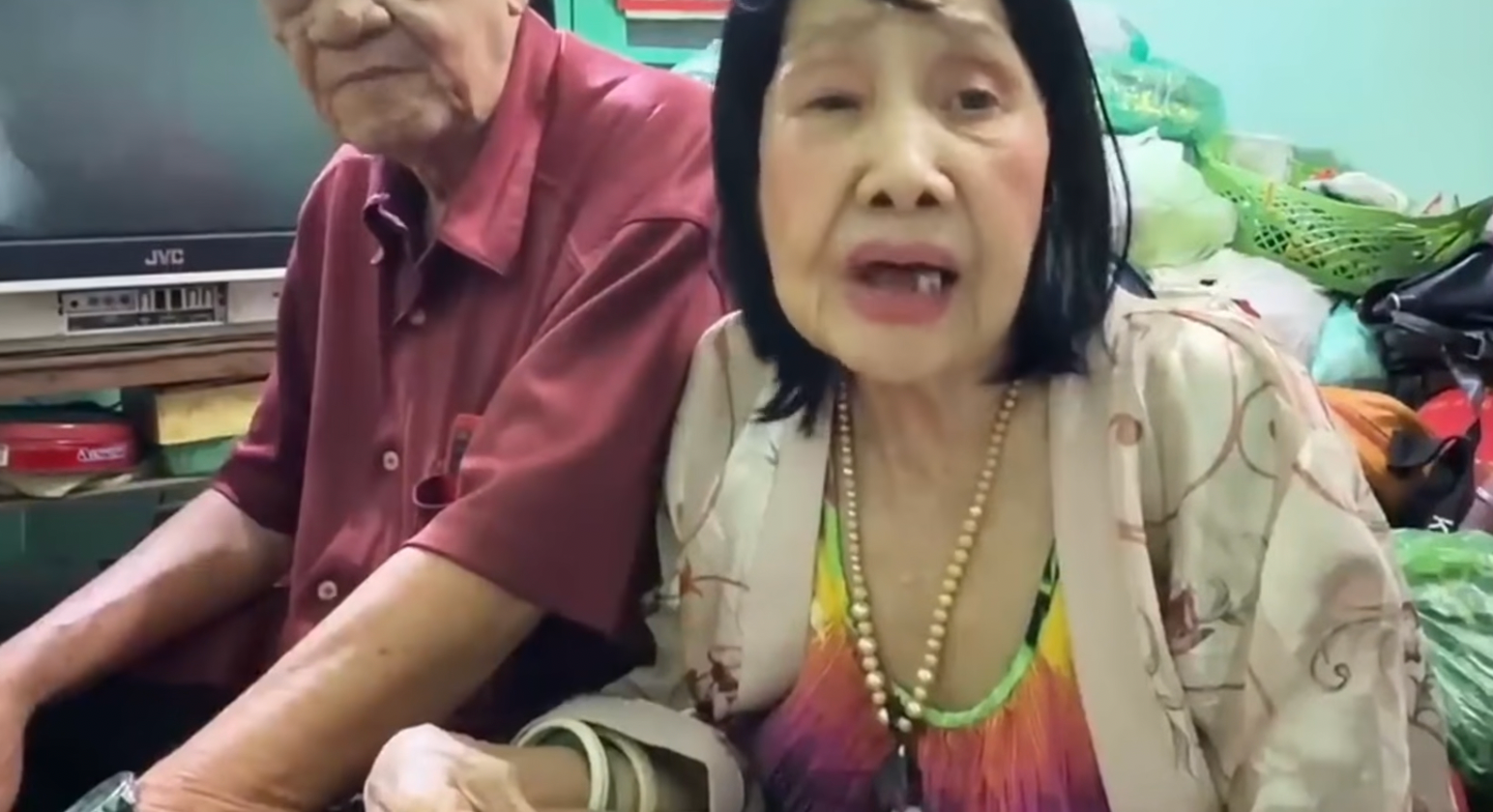 Giọng ca cải lương đoàn Kim Chung một thời, U80 chật vật trong căn nhà 10m2, chồng bán vé số- Ảnh 2.