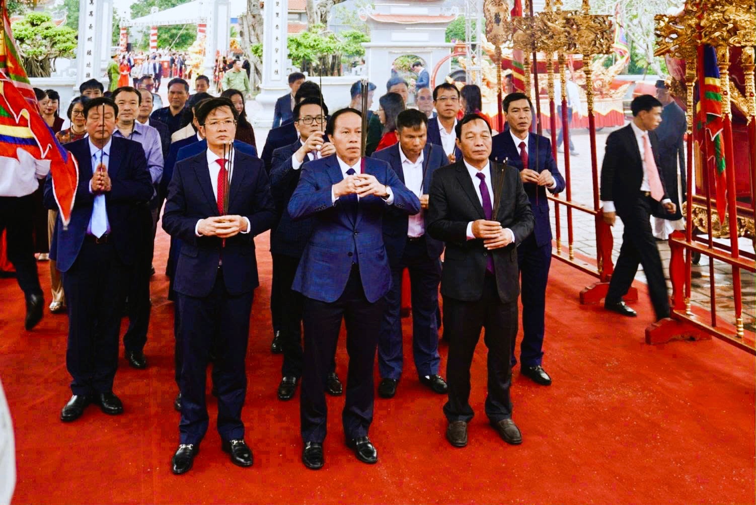 Mãn nhãn màn 'kiệu bay' tại lễ hội truyền thống Từ Lương Xâm 2026- Ảnh 2.