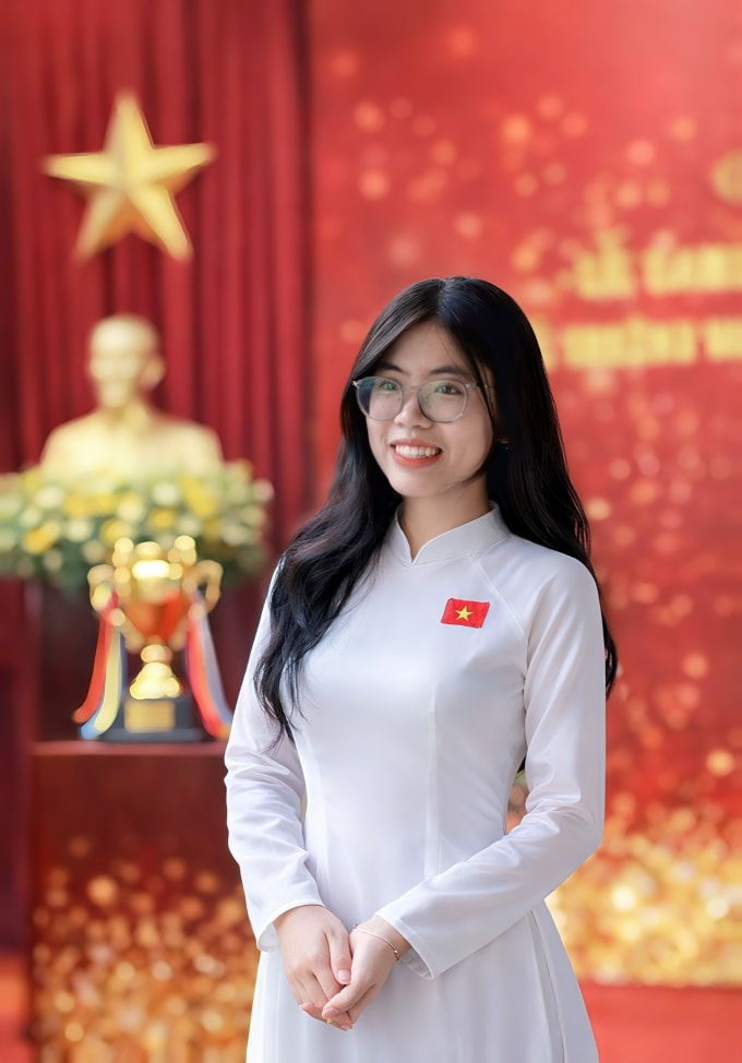 Nguyễn Lê Thu Phương, 19 tuổi, là sinh viên khoa Tâm lý học, Trường Đại học Sư phạm TP. Hồ Chí Minh. Em từng đoạt nhiều giải thưởng trong học tập, hiện là Đại sứ sách của Công trình thanh niên - Chiến dịch tình nguyện Phát triển Văn hoá đọc Trao sách - Tạo ước mơ năm 2026 của Đoàn khoa Luật kinh tế, Trường Đại học Kinh tế - Luật, Đại học Quốc gia TP HCM.