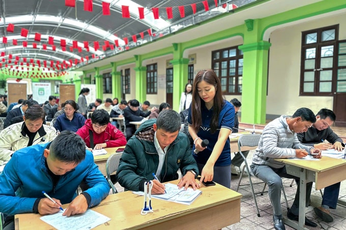 Lao động Hà Tĩnh tham gia các phiên tuyển dụng việc làm hồi đầu tháng 3. Ảnh: Đức Hùng