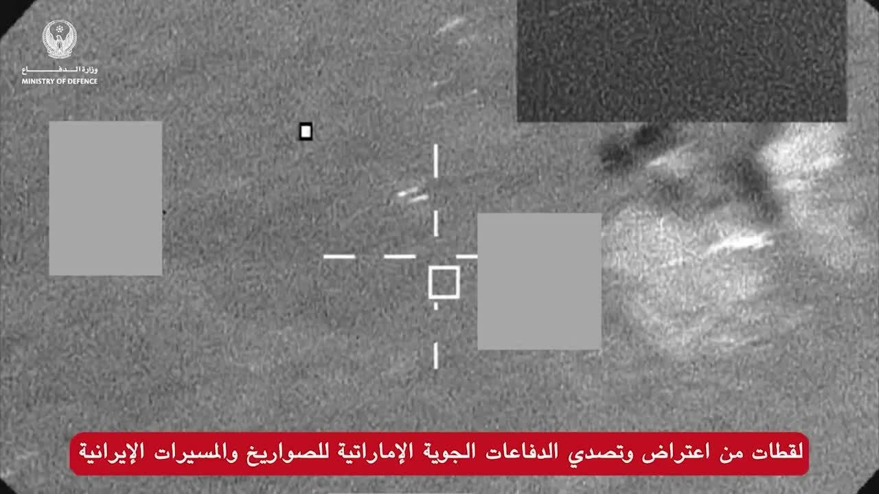 Video UAE đánh chặn UAV, tên lửa Iran