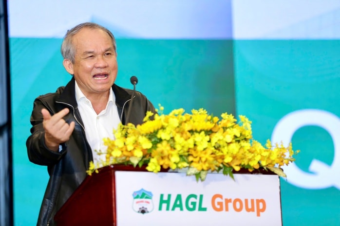 Cổ phiếu Hoàng Anh Gia Lai xuống thấp nhất 3 tháng, Bầu Đức đăng ký mua thêm 5 triệu cổ phiếu - Ảnh 1.