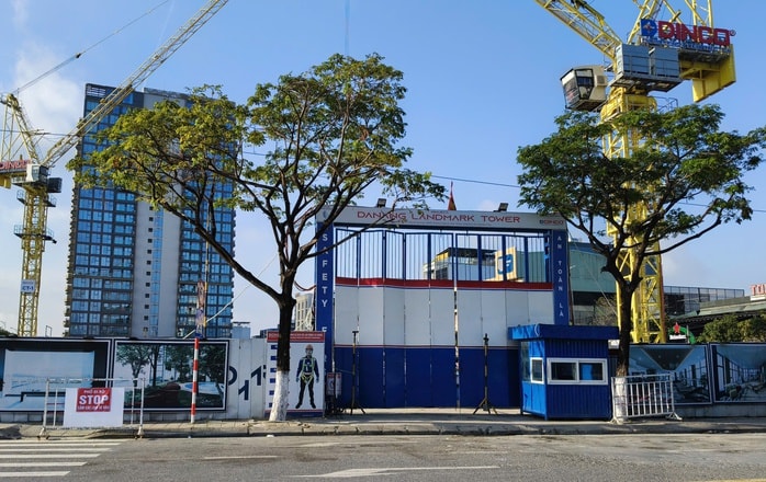 Đà Nẵng: Cao ốc 39 tầng bên sông Hàn được mở bán hơn 450 căn hộ - Ảnh 1.