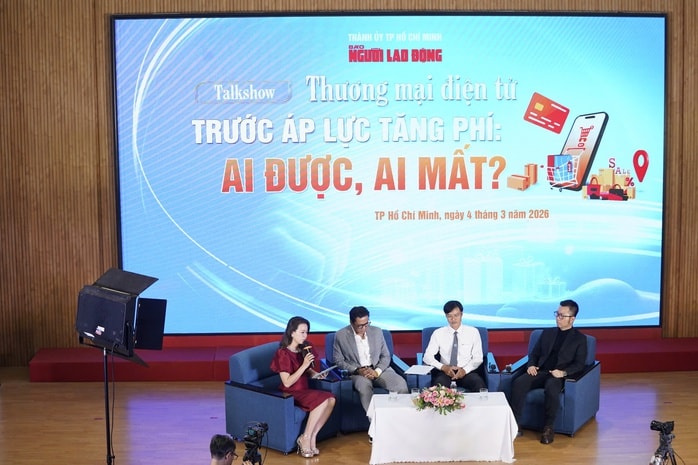 Thương mại điện tử Việt Nam 2026: Sàn tăng phí , Người tiêu dùng chịu thiệt - Ảnh 1.