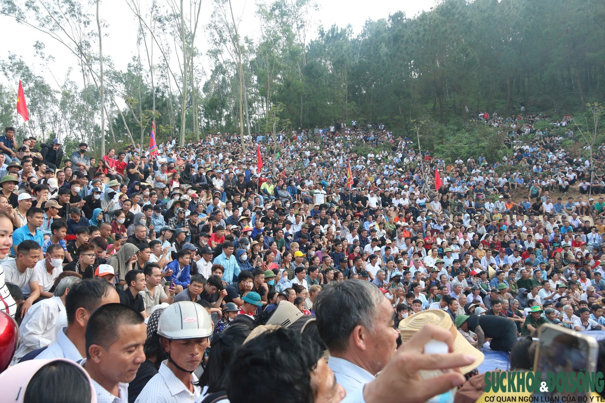 Những màn so tài kịch tính ở hội vật có từ thời vua Mai- Ảnh 14.