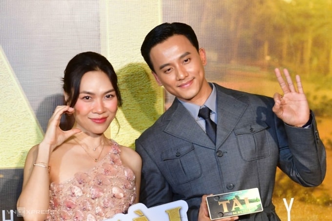 Mỹ Tâm và Mai Tài Phến ở buổi công chiếu phim hôm 2/3 tại TP HCM. Ảnh: Thanh Tùng