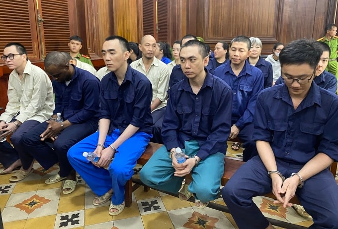 Các bị cáo khác trong vụ án. Ảnh: Hải Duyên