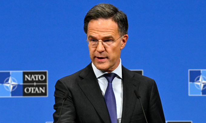 Ông Rutte phát biểu tại trụ sở NATO ở Brussels, Bỉ hôm 12/2. Ảnh: AFP