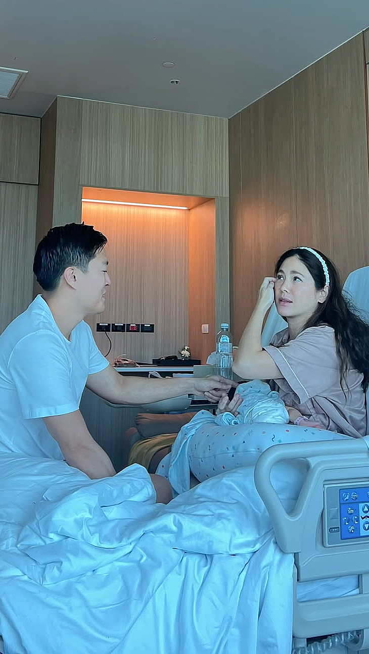 Mỹ nhân Thái Pokchat Thiamchai sinh con đầu lòng