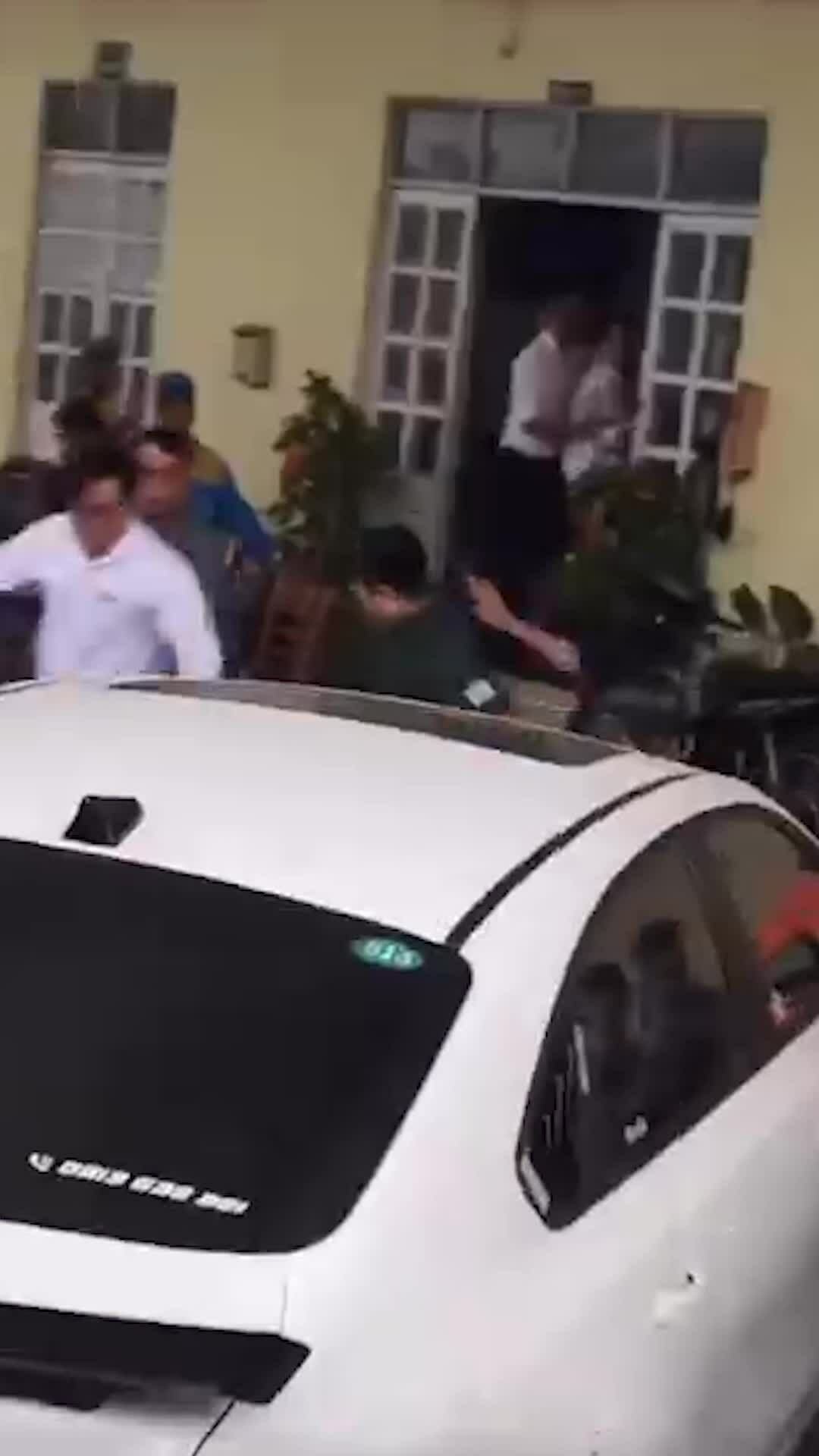 Lời khai tài xế lao ôtô vào đám đông ở cây xăng Đà Lạt