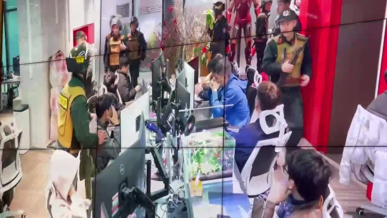 Gần 20 bình luận viên nổi tiếng trên Xôi Lạc TV bị bắt