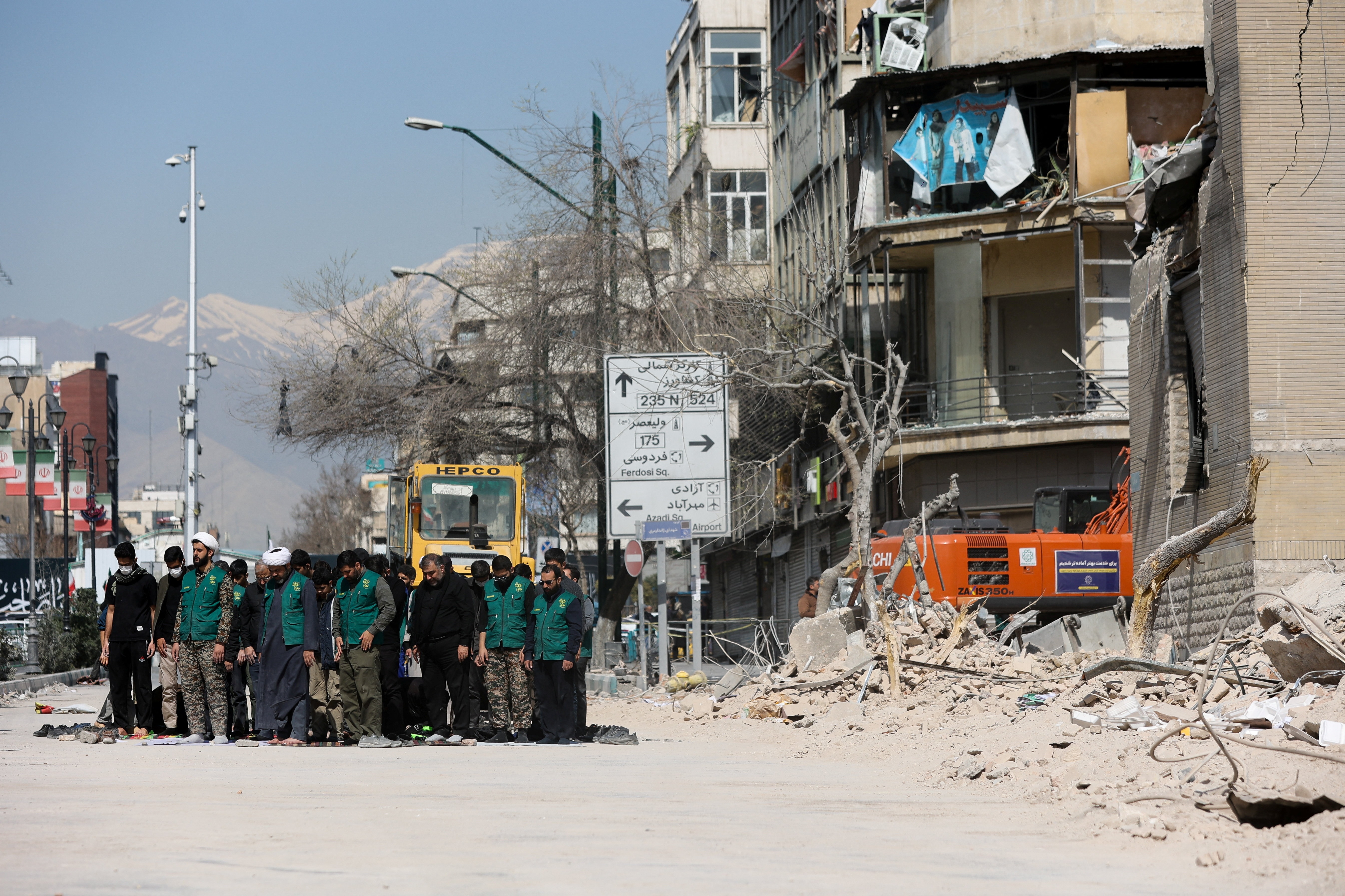 Hậu quả của một cuộc tấn công vào đồn cảnh sát, trong bối cảnh xung đột Mỹ-Israel với Iran, tại Tehran.