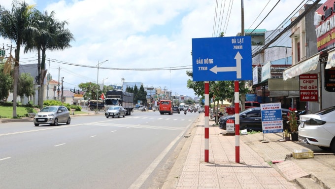 Quốc lộ 20 nối Đồng Nai - Đà Lạt, đoạn qua Di Linh, tỉnh Lâm Đồng. Ảnh: Việt Quốc