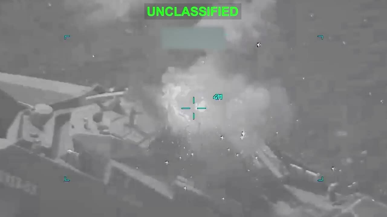 Mỹ tuyên bố đánh chìm hơn 30 tàu Iran