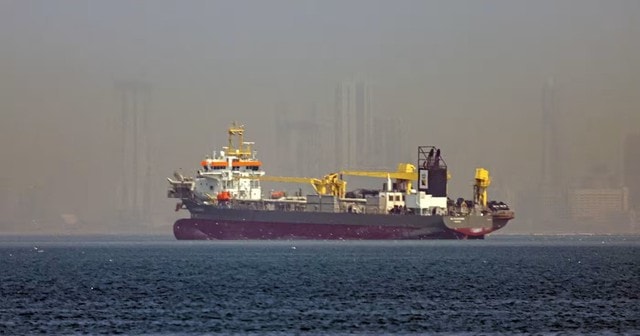 Việt Nam chủ động ổn định thị trường xăng dầu trước "sóng gió" Trung Đông - Ảnh 1.