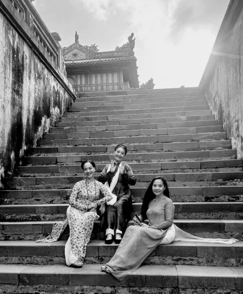 Nhan sắc NSƯT Lê Vi sau nhiều năm sinh sống ở Pháp- Ảnh 9.