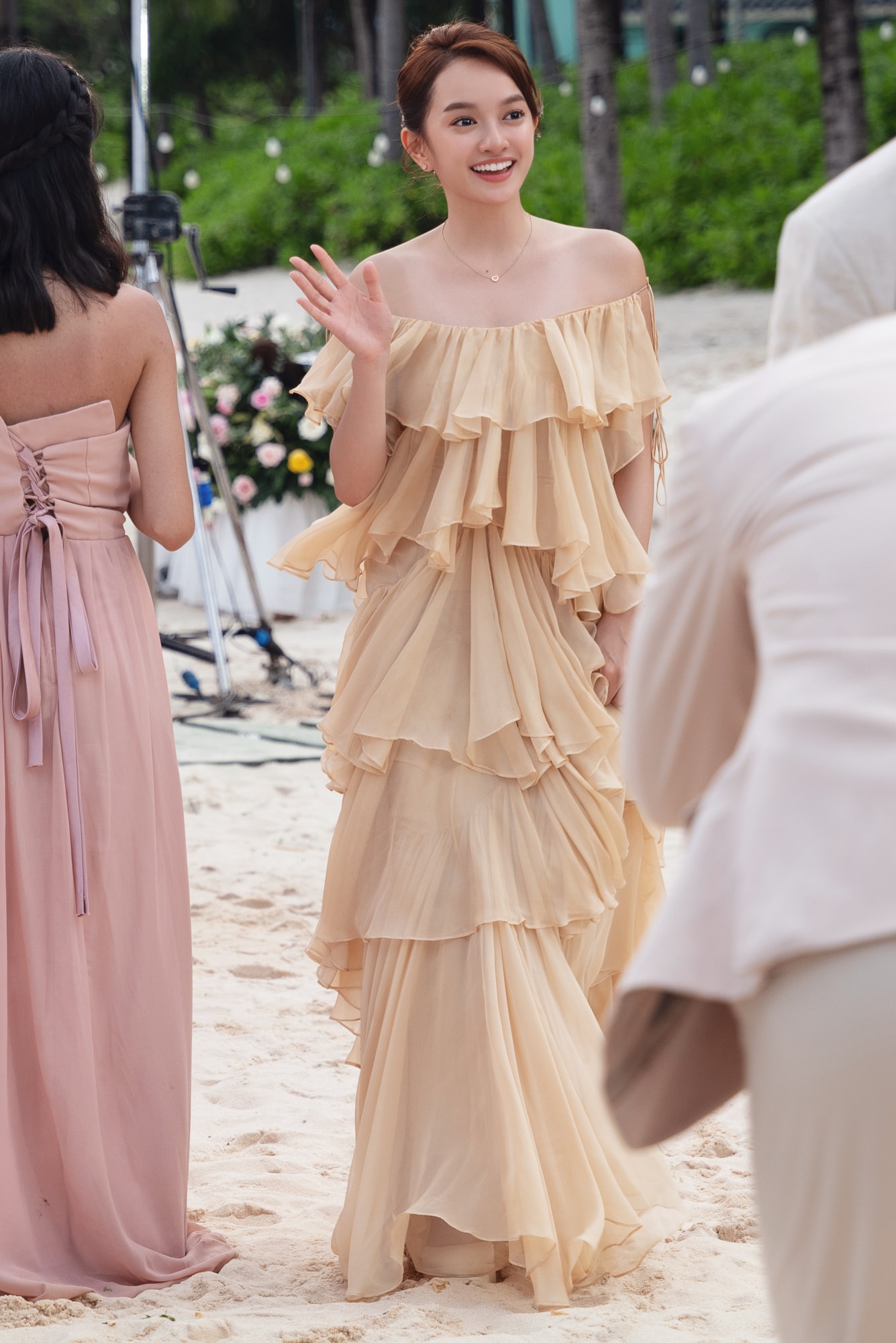 Ở tuổi 27, Kaity Nguyễn có cuộc sống đáng mơ ước, sự nghiệp thành công, tương lai nhiều triển vọng. Cô cũng được đánh giá ngày càng thăng hạng nhan sắc.