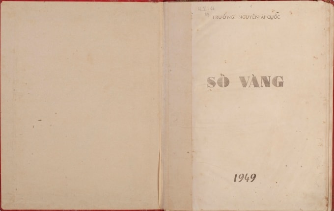 Sổ vàng trường Nguyễn Ái Quốc đang được lưu giữ tại Bảo tàng Lịch sử Quốc gia. Ảnh: Bảo tàng Lịch sử Quốc gia