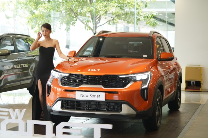 Sonet tại đại lý ở TP HCM. Ảnh: Phạm Trung