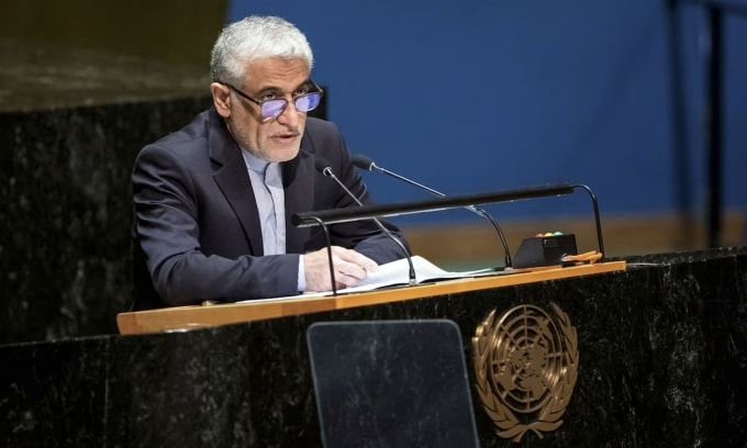Đại sứ Iran tại Liên Hợp Quốc Amir Saeid Iravani phát biểu tại trụ sở của cơ quan này ở New York hồi tháng 5/2024. Ảnh:Reuters