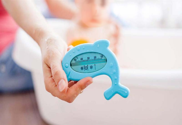 Bé trai 4 tháng tuổi tử vong khi tắm, bác sĩ cảnh báo 3 việc âm thầm "cực độc" nhiều người vẫn tưởng tốt - Ảnh 1.