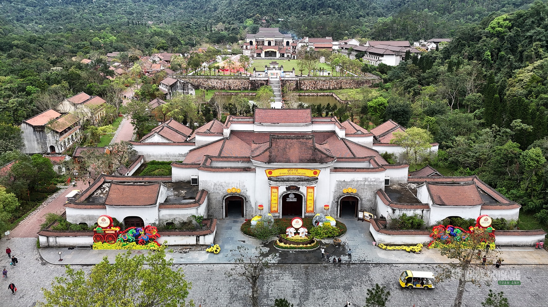 Yên Tử - vẻ đẹp linh thiêng giữa ngàn mây- Ảnh 2.