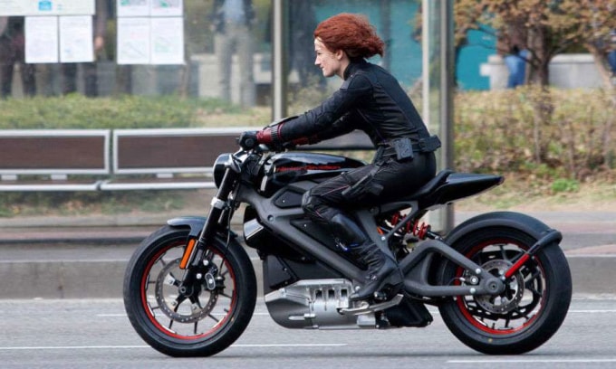 Lezito trong một cảnh đóng thế trong bộ phim Black Widow. Ảnh: Sarah Lezito