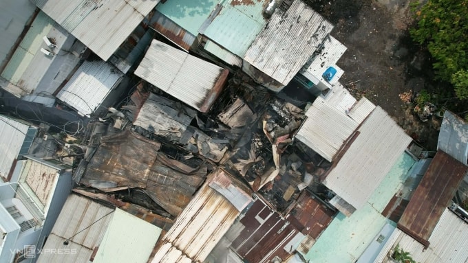 Hiện trường cháy nhìn từ trên cao. Ảnh: Đình Văn