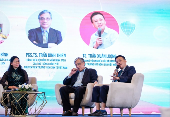 TS Trần Xuân Lượng (phải) chia sẻ tại hội thảo. Ảnh: BTC