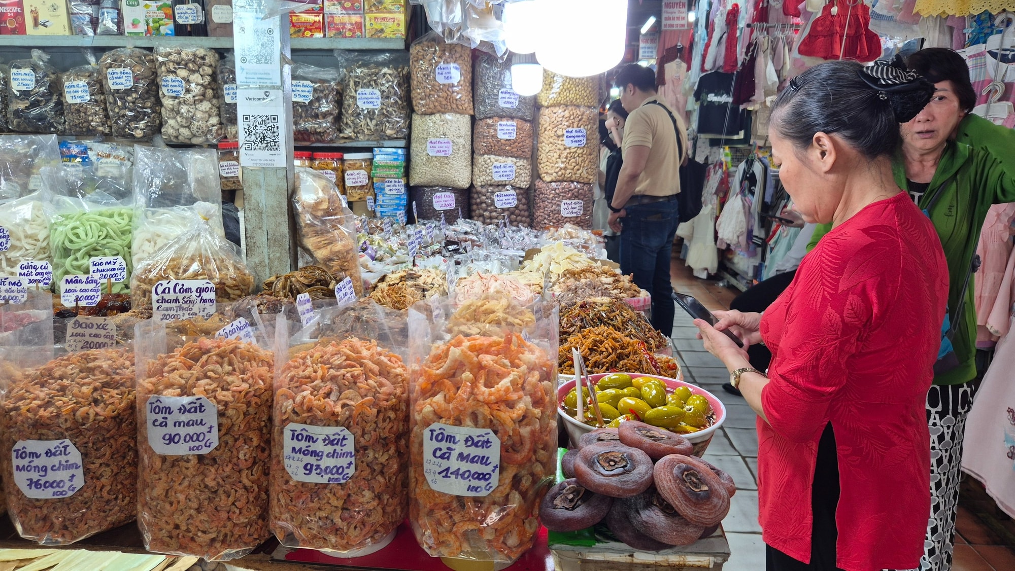 Chủ sạp chè chợ Tân Định giữ giá bán suốt 3 năm qua bất chấp biến động - Ảnh 8.