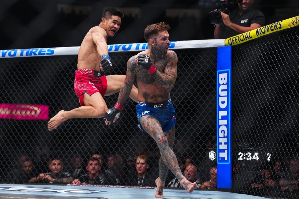 Garbrandt chủ yếu di chuyển và câu giờ, khi biết mình đang dẫn điểm sau khi đối thủ bị trừ 2 điểm