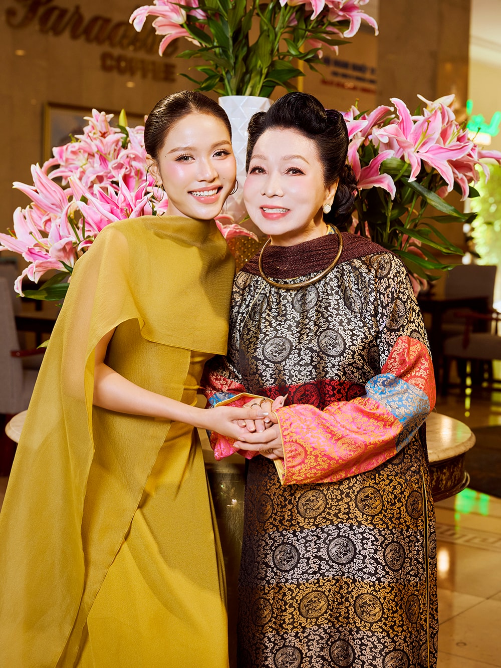 Cô là học trò của NSND Bạch Tuyết.