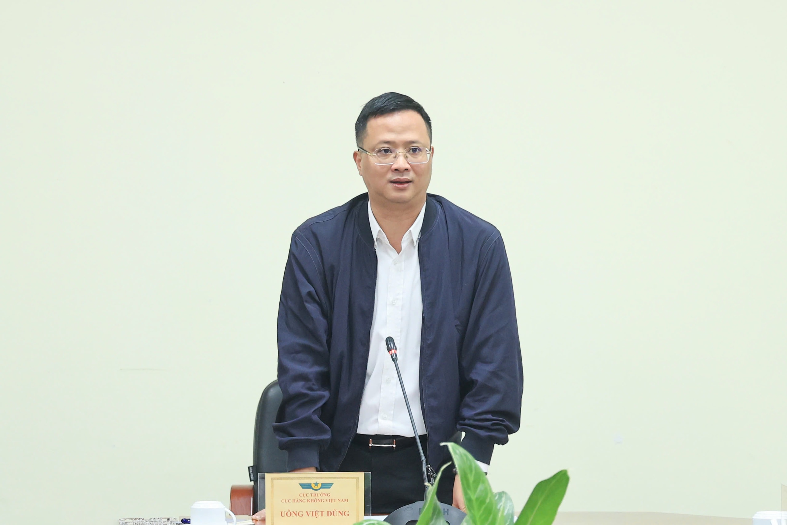 Giá xăng máy bay tăng gấp 3 lần, giá vé máy bay sẽ tăng bao nhiêu? - Ảnh 2.