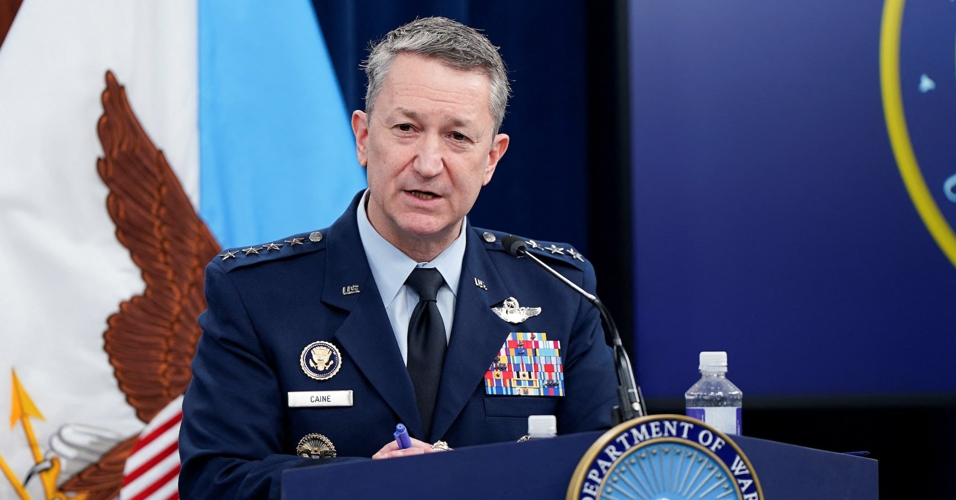 Tướng Dan Caine, Chủ tịch Hội đồng Tham mưu trưởng Liên quân Mỹ (Ảnh: Reuters)