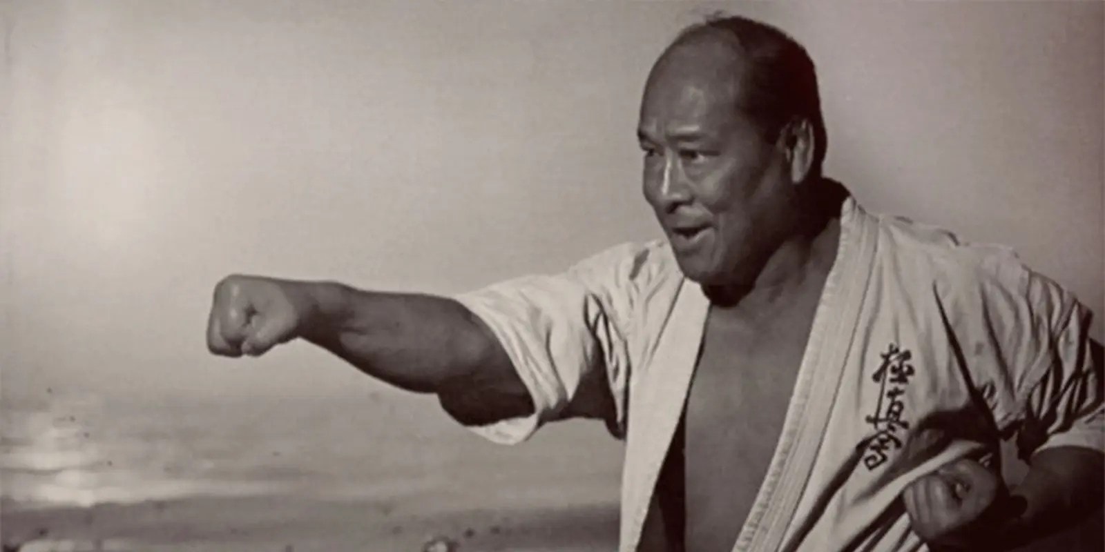 Mas Oyama là nguồn cảm hứng cho nhiều thế hệ võ sĩ karate